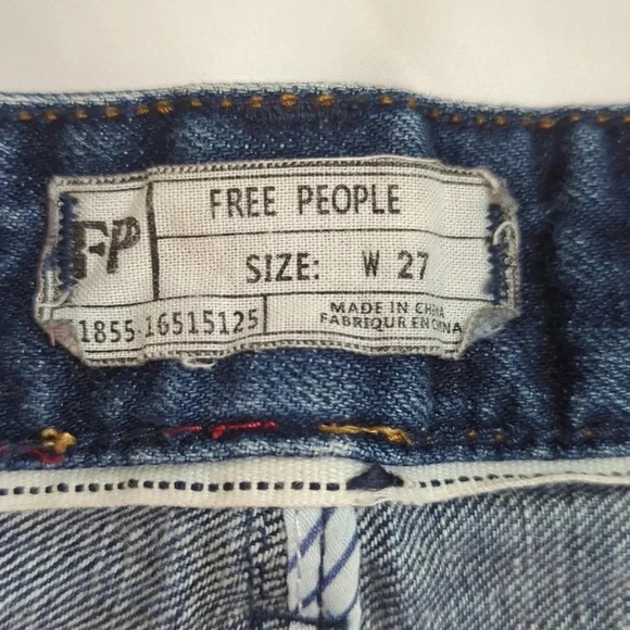Free People Logan Denim Shorts, Color Rinse Wash Size 27 - Picture 15 of 16